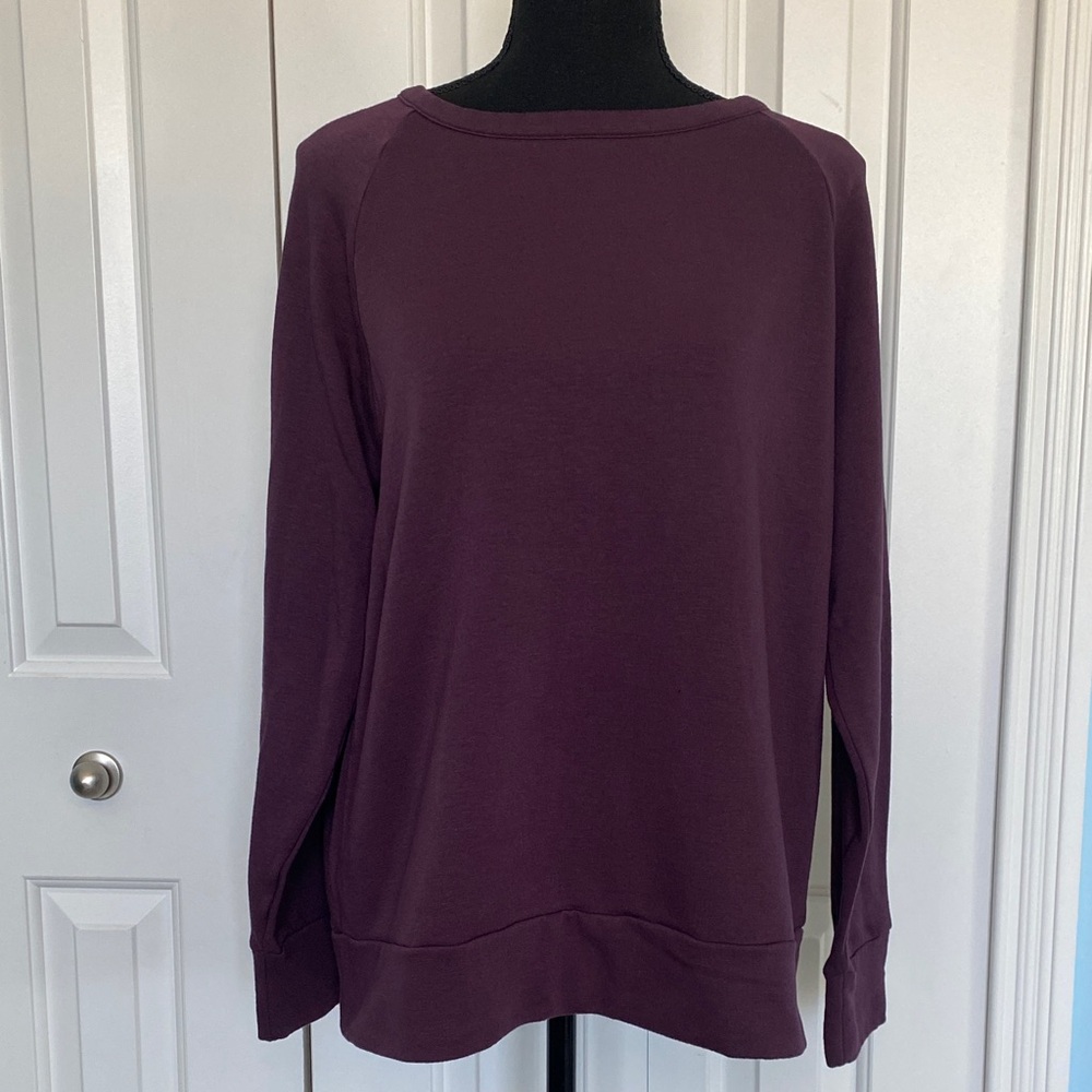 Eddie Bauer Women's Large Dark Purple Soft Crewneck
